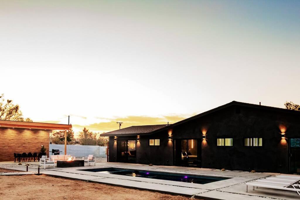 Luxury Retreat Villa โจชัวทรี ภายนอก รูปภาพ
